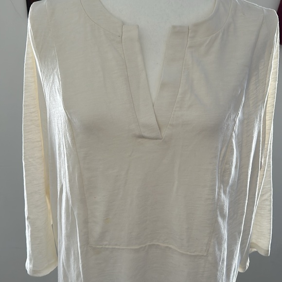 Lane Bryant, ladies, cream cotton, half quarter sleeve blouse. Good condition. - Picture 2 of 6